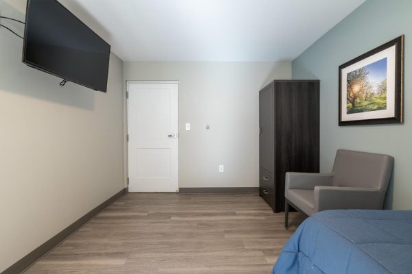 ERM_Enlightened Recovery Facility-31_Zach_compressed